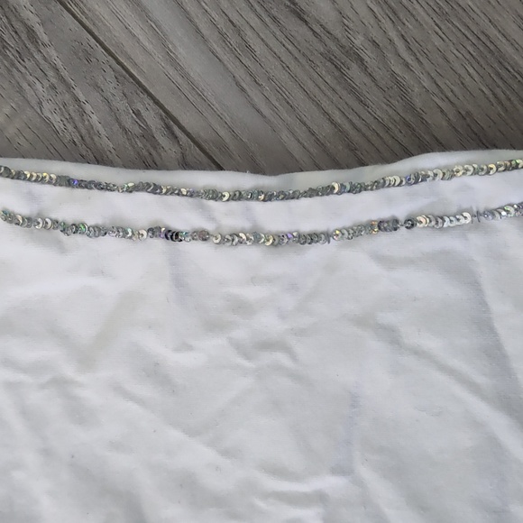 Vintage tank top with chains & studs! - Picture 3 of 7